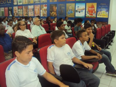 Alunos das escolas Teresinha Nunes, Ansio Texeira e Gabriel Ferreira.